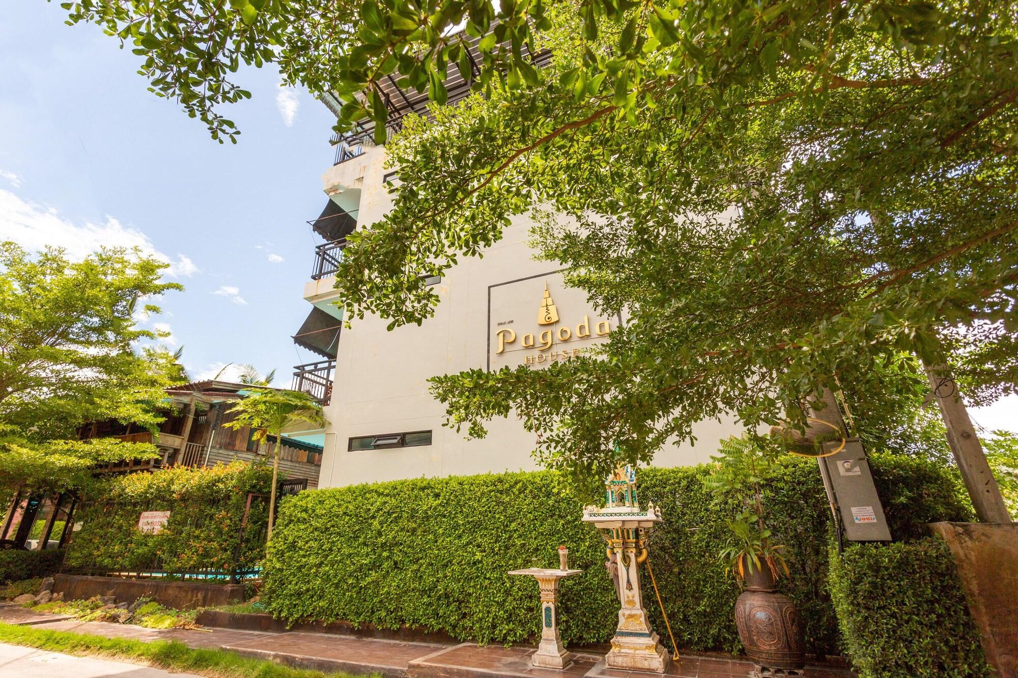 Capital O 1051 Pagoda House チエンマイ エクステリア 写真