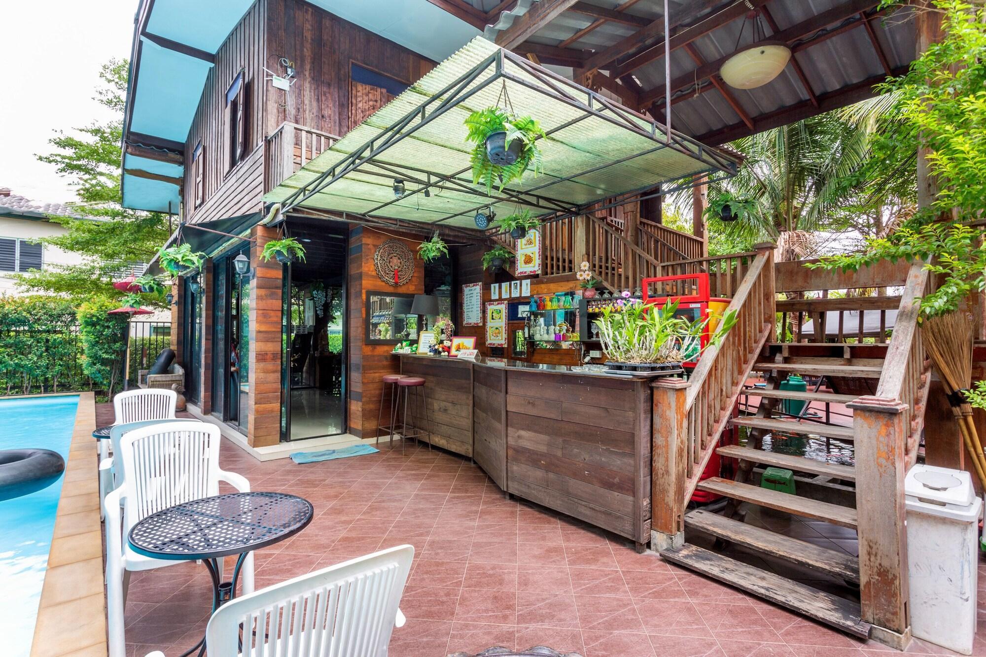 Capital O 1051 Pagoda House チエンマイ エクステリア 写真