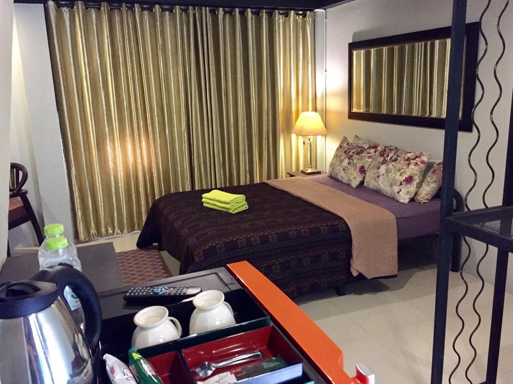 Capital O 1051 Pagoda House チエンマイ エクステリア 写真